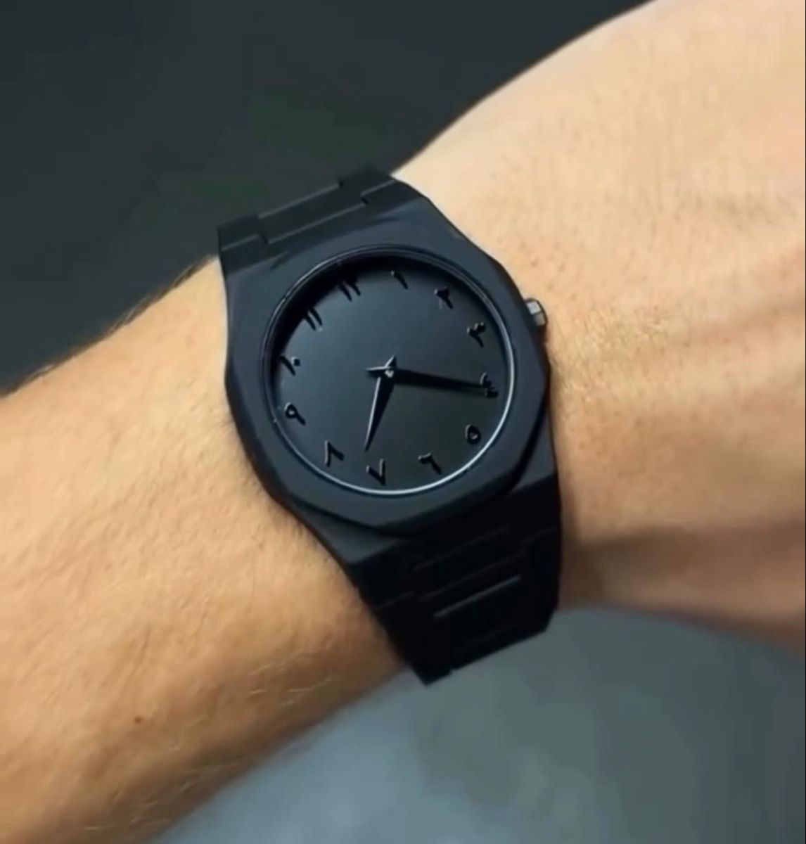 Black Aura Watch
